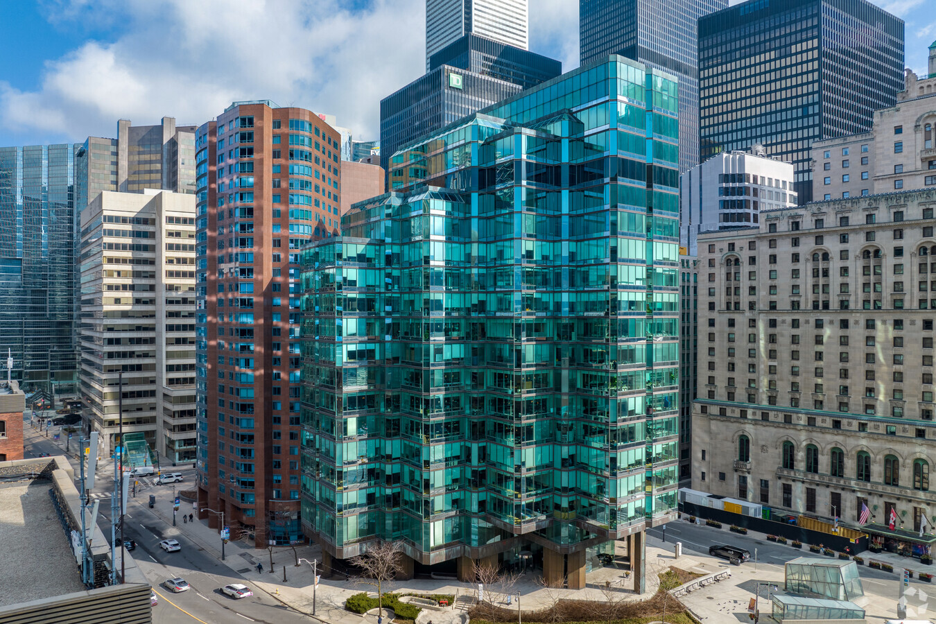 1 University Ave Toronto ON Primary Photo 1 Highdefinition (1)